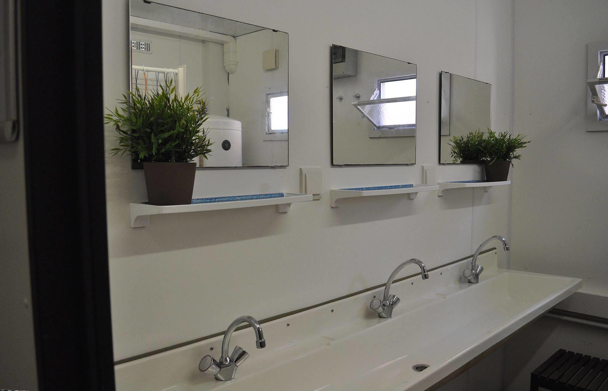 Hotel Cube Lodges Mitte 2*
